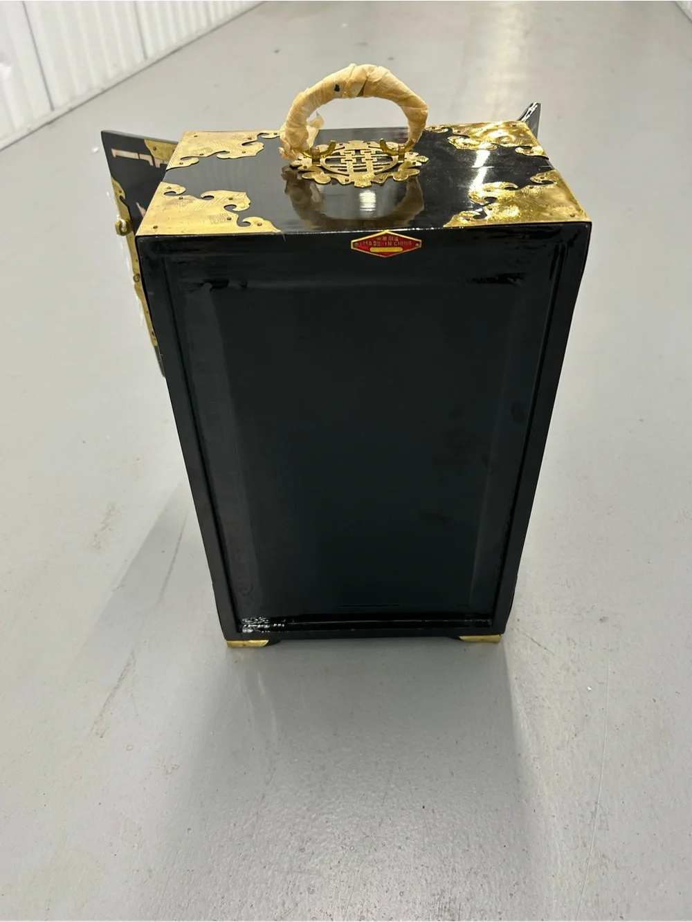 Vintage Chinese Black Lacquer Jewelry Box Cabinet Mother of Pearl Inlay Brass